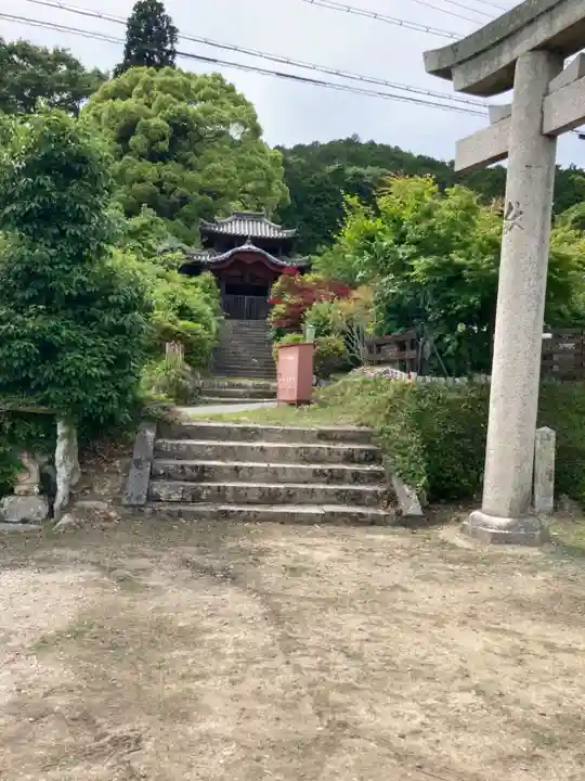 常福寺の山門・神門