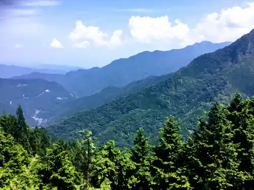 三峯神社の景色