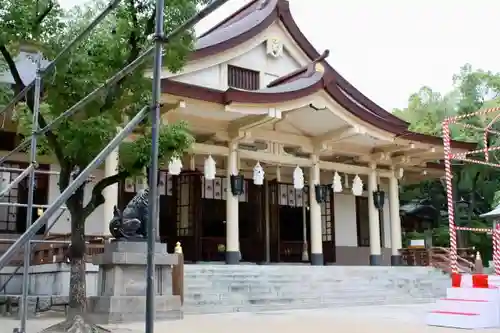 湊川神社の本殿