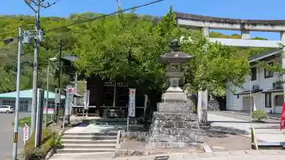 信夫山天満宮の{uncategorized: "未分類", other: "その他", undefined: "問題あり", building: "その他建物", grave: "お墓", sacred_gate: "鳥居", guardian: "狛犬", statue: "像", buddha: "仏像", history: "歴史", nature: "自然", garden: "庭園", animal: "動物", pagoda: "塔", temizu: "手水舎", mountain_gate: "山門・神門", sanctuary: "本殿・本堂", subordinate: "末社・摂社", art: "芸術", scenery: "景色", jizo: "地蔵", ema: "絵馬", goshuin: "御朱印", omikuji: "おみくじ", items: "授与品その他", amulet: "お守り", goshuincho: "御朱印帳", eats: "食事", festival: "お祭り", votive_dance: "神楽", shichigosan: "七五三参", wedding: "結婚式", experience: "体験その他", initially: "初詣", around: "周辺", anti_infection: "感染症対策"}