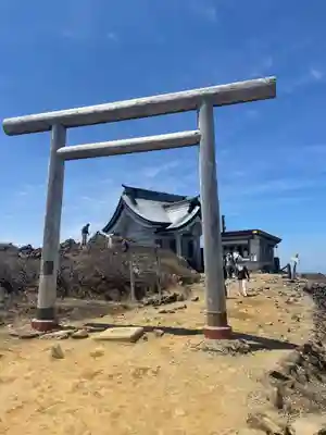 刈田嶺神社(奥宮)の鳥居