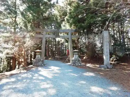 砥鹿神社（奥宮）の鳥居