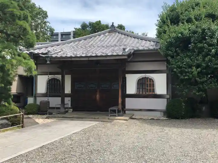 霊巌寺の本殿・本堂