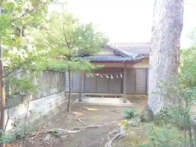 伊古乃速御玉比売神社の{uncategorized: "未分類", other: "その他", undefined: "問題あり", building: "その他建物", grave: "お墓", sacred_gate: "鳥居", guardian: "狛犬", statue: "像", buddha: "仏像", history: "歴史", nature: "自然", garden: "庭園", animal: "動物", pagoda: "塔", temizu: "手水舎", mountain_gate: "山門・神門", sanctuary: "本殿・本堂", subordinate: "末社・摂社", art: "芸術", scenery: "景色", jizo: "地蔵", ema: "絵馬", goshuin: "御朱印", omikuji: "おみくじ", items: "授与品その他", amulet: "お守り", goshuincho: "御朱印帳", eats: "食事", festival: "お祭り", votive_dance: "神楽", shichigosan: "七五三参", wedding: "結婚式", experience: "体験その他", initially: "初詣", around: "周辺", anti_infection: "感染症対策"}