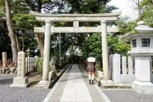 氣比神宮の鳥居