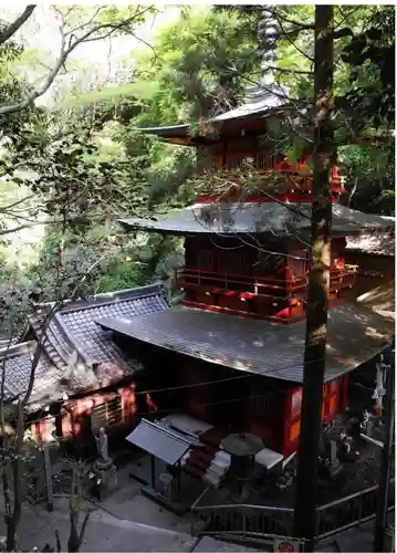 奥之院（岩屋寺）の塔