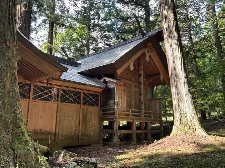 刈谷沢神明宮(長野県)