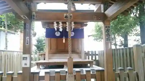 境稲荷神社の本殿・本堂