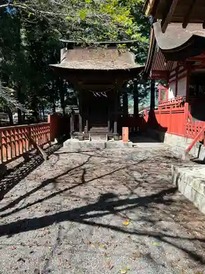 大井俣窪八幡神社の末社・摂社
