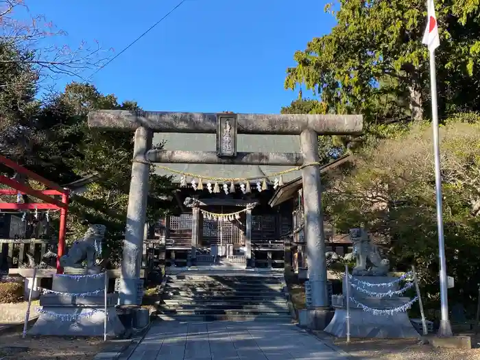 鳥屋神社の鳥居