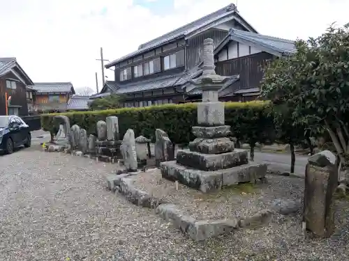 福量寺の{uncategorized: "未分類", other: "その他", undefined: "問題あり", building: "その他建物", grave: "お墓", sacred_gate: "鳥居", guardian: "狛犬", statue: "像", buddha: "仏像", history: "歴史", nature: "自然", garden: "庭園", animal: "動物", pagoda: "塔", temizu: "手水舎", mountain_gate: "山門・神門", sanctuary: "本殿・本堂", subordinate: "末社・摂社", art: "芸術", scenery: "景色", jizo: "地蔵", ema: "絵馬", goshuin: "御朱印", omikuji: "おみくじ", items: "授与品その他", amulet: "お守り", goshuincho: "御朱印帳", eats: "食事", festival: "お祭り", votive_dance: "神楽", shichigosan: "七五三参", wedding: "結婚式", experience: "体験その他", initially: "初詣", around: "周辺", anti_infection: "感染症対策"}