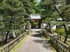 昌光律寺の庭園