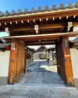 東充寺の山門・神門
