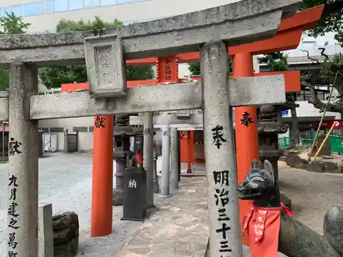 今益稲荷神社の鳥居