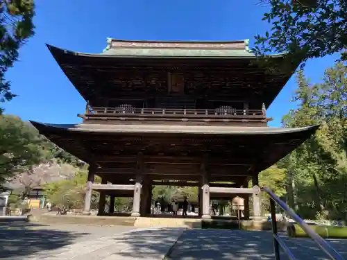 円覚寺の{uncategorized: "未分類", other: "その他", undefined: "問題あり", building: "その他建物", grave: "お墓", sacred_gate: "鳥居", guardian: "狛犬", statue: "像", buddha: "仏像", history: "歴史", nature: "自然", garden: "庭園", animal: "動物", pagoda: "塔", temizu: "手水舎", mountain_gate: "山門・神門", sanctuary: "本殿・本堂", subordinate: "末社・摂社", art: "芸術", scenery: "景色", jizo: "地蔵", ema: "絵馬", goshuin: "御朱印", omikuji: "おみくじ", items: "授与品その他", amulet: "お守り", goshuincho: "御朱印帳", eats: "食事", festival: "お祭り", votive_dance: "神楽", shichigosan: "七五三参", wedding: "結婚式", experience: "体験その他", initially: "初詣", around: "周辺", anti_infection: "感染症対策"}