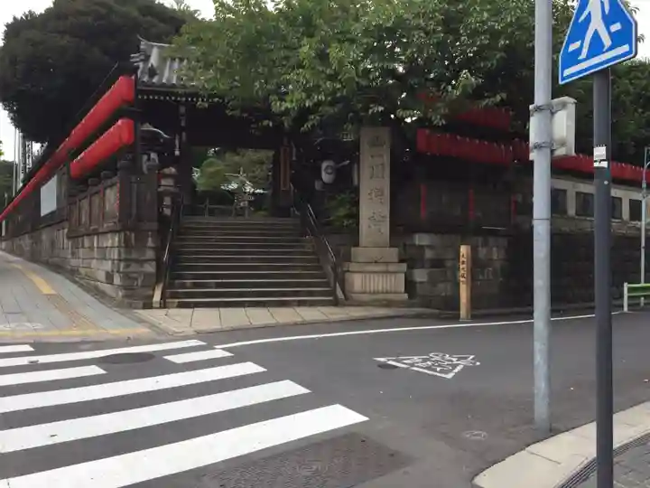 豊川稲荷東京別院の周辺