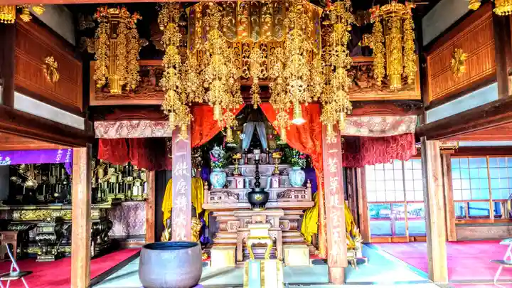 極楽寺の本殿・本堂