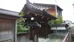 徳龍寺の山門