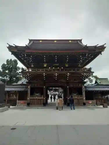 西新井大師総持寺の山門・神門
