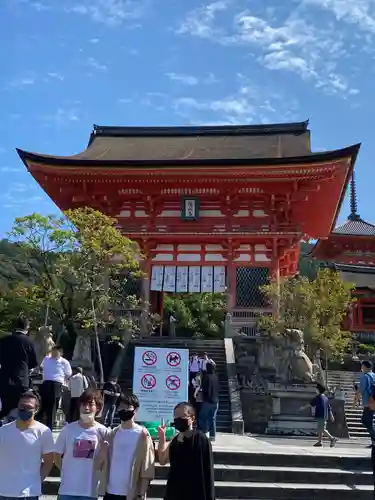 清水寺の山門・神門