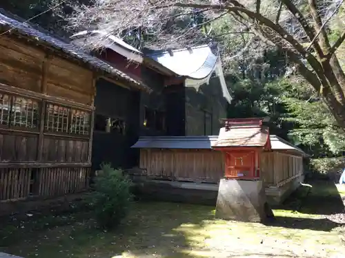 霧島岑神社の末社