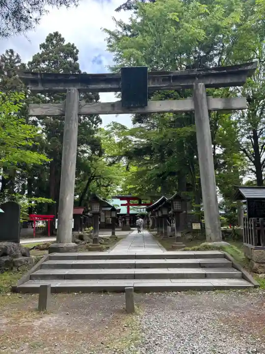 蠶養國神社の{uncategorized: "未分類", other: "その他", undefined: "問題あり", building: "その他建物", grave: "お墓", sacred_gate: "鳥居", guardian: "狛犬", statue: "像", buddha: "仏像", history: "歴史", nature: "自然", garden: "庭園", animal: "動物", pagoda: "塔", temizu: "手水舎", mountain_gate: "山門・神門", sanctuary: "本殿・本堂", subordinate: "末社・摂社", art: "芸術", scenery: "景色", jizo: "地蔵", ema: "絵馬", goshuin: "御朱印", omikuji: "おみくじ", items: "授与品その他", amulet: "お守り", goshuincho: "御朱印帳", eats: "食事", festival: "お祭り", votive_dance: "神楽", shichigosan: "七五三参", wedding: "結婚式", experience: "体験その他", initially: "初詣", around: "周辺", anti_infection: "感染症対策"}
