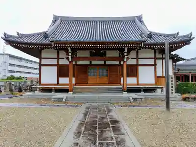 洞泉寺の本殿・本堂