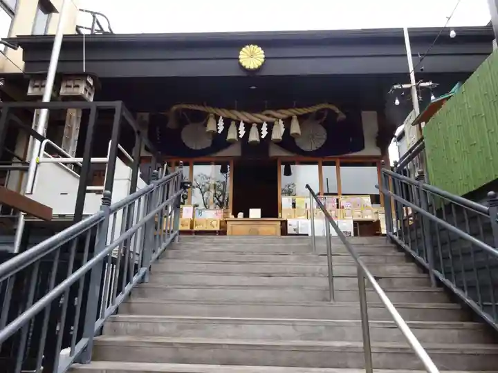 菊名神社の本殿・本堂