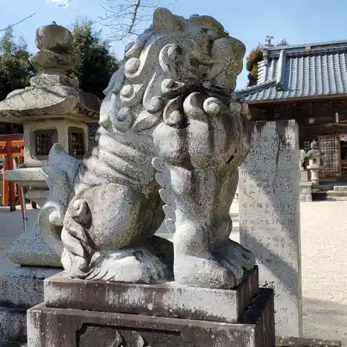 殖栗神社の狛犬