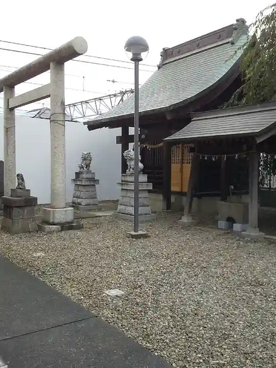 白山神社の鳥居
