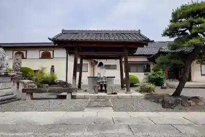 妙顕寺の手水舎