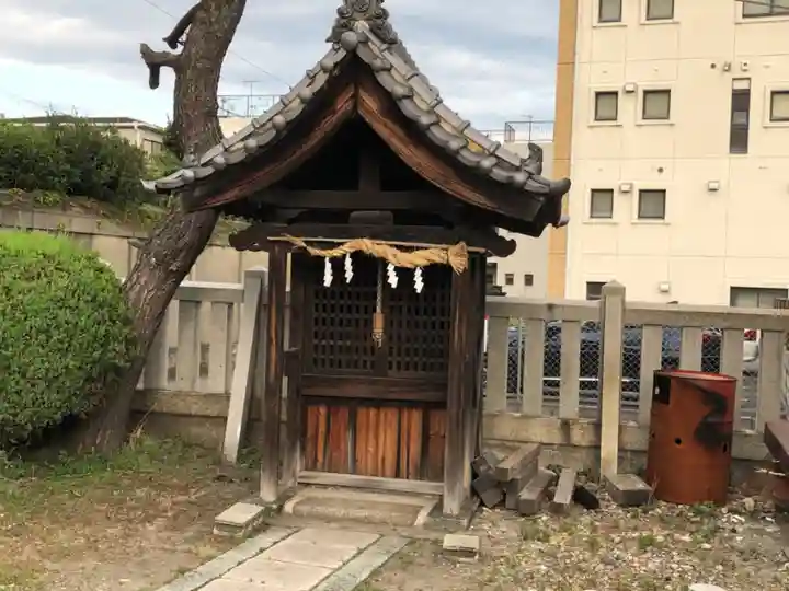 休天神社の末社・摂社