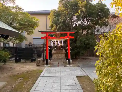 高木八幡神社の{uncategorized: "未分類", other: "その他", undefined: "問題あり", building: "その他建物", grave: "お墓", sacred_gate: "鳥居", guardian: "狛犬", statue: "像", buddha: "仏像", history: "歴史", nature: "自然", garden: "庭園", animal: "動物", pagoda: "塔", temizu: "手水舎", mountain_gate: "山門・神門", sanctuary: "本殿・本堂", subordinate: "末社・摂社", art: "芸術", scenery: "景色", jizo: "地蔵", ema: "絵馬", goshuin: "御朱印", omikuji: "おみくじ", items: "授与品その他", amulet: "お守り", goshuincho: "御朱印帳", eats: "食事", festival: "お祭り", votive_dance: "神楽", shichigosan: "七五三参", wedding: "結婚式", experience: "体験その他", initially: "初詣", around: "周辺", anti_infection: "感染症対策"}