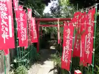 烏森稲荷神社の鳥居