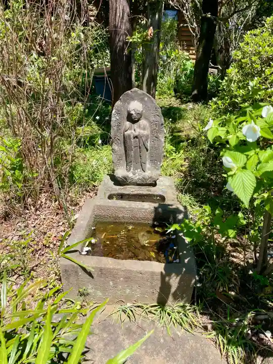 正法寺の{uncategorized: "未分類", other: "その他", undefined: "問題あり", building: "その他建物", grave: "お墓", sacred_gate: "鳥居", guardian: "狛犬", statue: "像", buddha: "仏像", history: "歴史", nature: "自然", garden: "庭園", animal: "動物", pagoda: "塔", temizu: "手水舎", mountain_gate: "山門・神門", sanctuary: "本殿・本堂", subordinate: "末社・摂社", art: "芸術", scenery: "景色", jizo: "地蔵", ema: "絵馬", goshuin: "御朱印", omikuji: "おみくじ", items: "授与品その他", amulet: "お守り", goshuincho: "御朱印帳", eats: "食事", festival: "お祭り", votive_dance: "神楽", shichigosan: "七五三参", wedding: "結婚式", experience: "体験その他", initially: "初詣", around: "周辺", anti_infection: "感染症対策"}