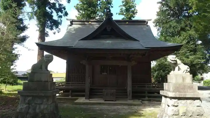 高岡神社の本殿・本堂