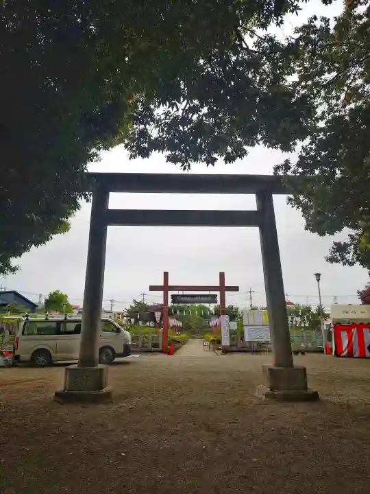 箭弓稲荷神社の{uncategorized: "未分類", other: "その他", undefined: "問題あり", building: "その他建物", grave: "お墓", sacred_gate: "鳥居", guardian: "狛犬", statue: "像", buddha: "仏像", history: "歴史", nature: "自然", garden: "庭園", animal: "動物", pagoda: "塔", temizu: "手水舎", mountain_gate: "山門・神門", sanctuary: "本殿・本堂", subordinate: "末社・摂社", art: "芸術", scenery: "景色", jizo: "地蔵", ema: "絵馬", goshuin: "御朱印", omikuji: "おみくじ", items: "授与品その他", amulet: "お守り", goshuincho: "御朱印帳", eats: "食事", festival: "お祭り", votive_dance: "神楽", shichigosan: "七五三参", wedding: "結婚式", experience: "体験その他", initially: "初詣", around: "周辺", anti_infection: "感染症対策"}