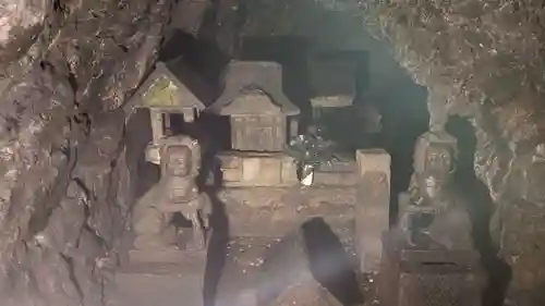 江の島岩屋の本殿・本堂