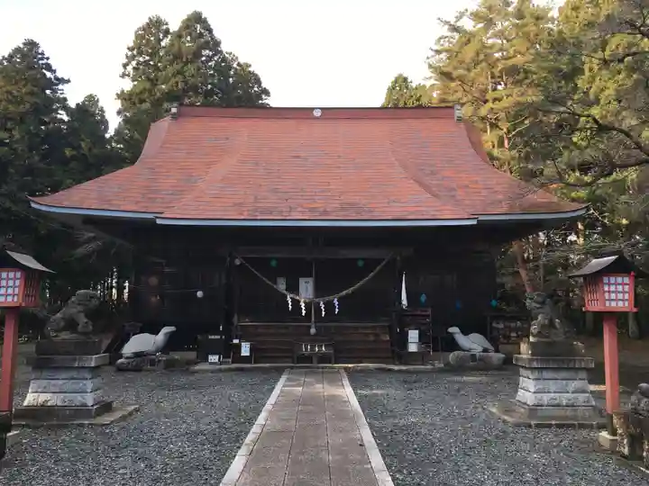 亀岡八幡宮の本殿・本堂