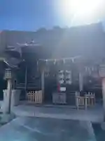 諏訪神社の{uncategorized: "未分類", other: "その他", undefined: "問題あり", building: "その他建物", grave: "お墓", sacred_gate: "鳥居", guardian: "狛犬", statue: "像", buddha: "仏像", history: "歴史", nature: "自然", garden: "庭園", animal: "動物", pagoda: "塔", temizu: "手水舎", mountain_gate: "山門・神門", sanctuary: "本殿・本堂", subordinate: "末社・摂社", art: "芸術", scenery: "景色", jizo: "地蔵", ema: "絵馬", goshuin: "御朱印", omikuji: "おみくじ", items: "授与品その他", amulet: "お守り", goshuincho: "御朱印帳", eats: "食事", festival: "お祭り", votive_dance: "神楽", shichigosan: "七五三参", wedding: "結婚式", experience: "体験その他", initially: "初詣", around: "周辺", anti_infection: "感染症対策"}