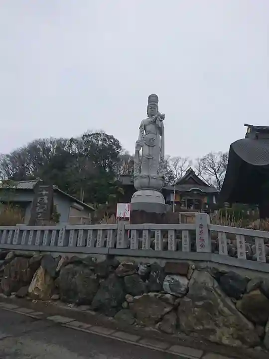 埼玉厄除け開運大師・龍泉寺(切り絵御朱印発祥の寺)の仏像
