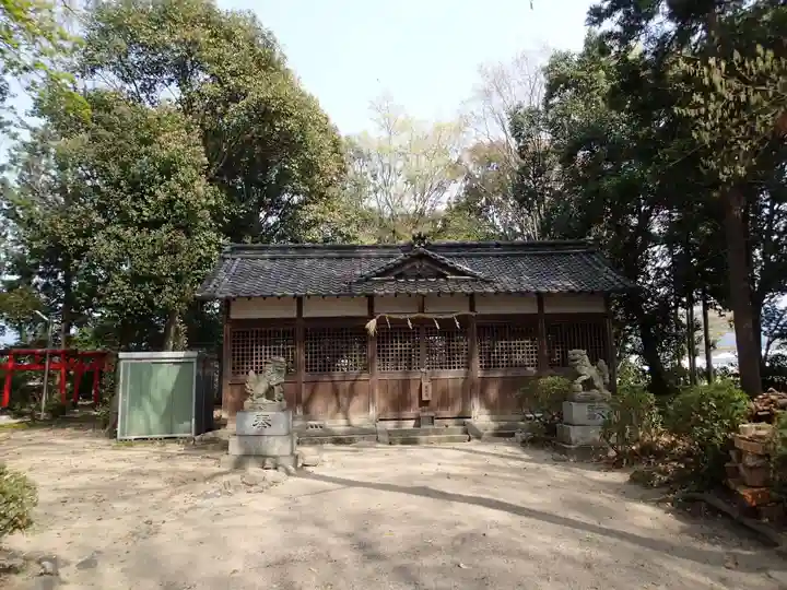 白堤神社の本殿・本堂