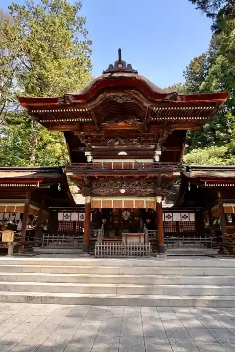 諏訪大社下社秋宮の{uncategorized: "未分類", other: "その他", undefined: "問題あり", building: "その他建物", grave: "お墓", sacred_gate: "鳥居", guardian: "狛犬", statue: "像", buddha: "仏像", history: "歴史", nature: "自然", garden: "庭園", animal: "動物", pagoda: "塔", temizu: "手水舎", mountain_gate: "山門・神門", sanctuary: "本殿・本堂", subordinate: "末社・摂社", art: "芸術", scenery: "景色", jizo: "地蔵", ema: "絵馬", goshuin: "御朱印", omikuji: "おみくじ", items: "授与品その他", amulet: "お守り", goshuincho: "御朱印帳", eats: "食事", festival: "お祭り", votive_dance: "神楽", shichigosan: "七五三参", wedding: "結婚式", experience: "体験その他", initially: "初詣", around: "周辺", anti_infection: "感染症対策"}