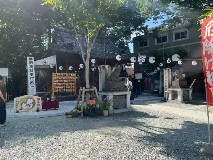 川越熊野神社の{uncategorized: "未分類", other: "その他", undefined: "問題あり", building: "その他建物", grave: "お墓", sacred_gate: "鳥居", guardian: "狛犬", statue: "像", buddha: "仏像", history: "歴史", nature: "自然", garden: "庭園", animal: "動物", pagoda: "塔", temizu: "手水舎", mountain_gate: "山門・神門", sanctuary: "本殿・本堂", subordinate: "末社・摂社", art: "芸術", scenery: "景色", jizo: "地蔵", ema: "絵馬", goshuin: "御朱印", omikuji: "おみくじ", items: "授与品その他", amulet: "お守り", goshuincho: "御朱印帳", eats: "食事", festival: "お祭り", votive_dance: "神楽", shichigosan: "七五三参", wedding: "結婚式", experience: "体験その他", initially: "初詣", around: "周辺", anti_infection: "感染症対策"}