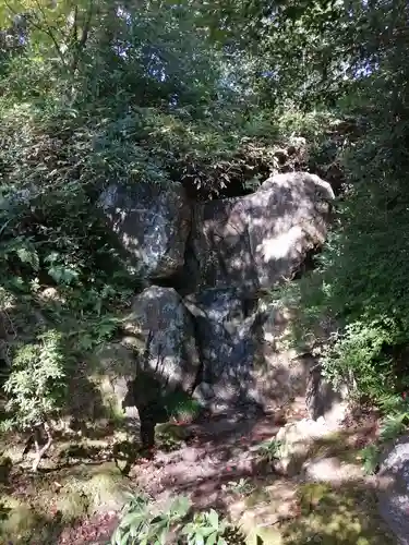 法金剛院の周辺