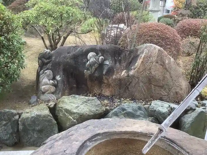 寳藏院の手水舎