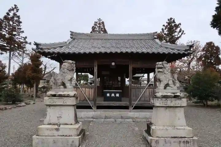 諏訪神社の本殿・本堂
