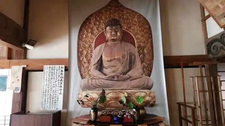 霊山寺の本殿・本堂