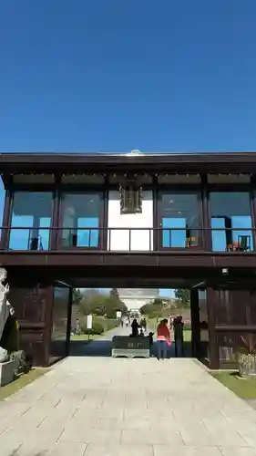 東本願寺本廟 牛久浄苑（牛久大仏）の山門・神門