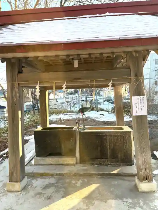 釧路一之宮 厳島神社の{uncategorized: "未分類", other: "その他", undefined: "問題あり", building: "その他建物", grave: "お墓", sacred_gate: "鳥居", guardian: "狛犬", statue: "像", buddha: "仏像", history: "歴史", nature: "自然", garden: "庭園", animal: "動物", pagoda: "塔", temizu: "手水舎", mountain_gate: "山門・神門", sanctuary: "本殿・本堂", subordinate: "末社・摂社", art: "芸術", scenery: "景色", jizo: "地蔵", ema: "絵馬", goshuin: "御朱印", omikuji: "おみくじ", items: "授与品その他", amulet: "お守り", goshuincho: "御朱印帳", eats: "食事", festival: "お祭り", votive_dance: "神楽", shichigosan: "七五三参", wedding: "結婚式", experience: "体験その他", initially: "初詣", around: "周辺", anti_infection: "感染症対策"}